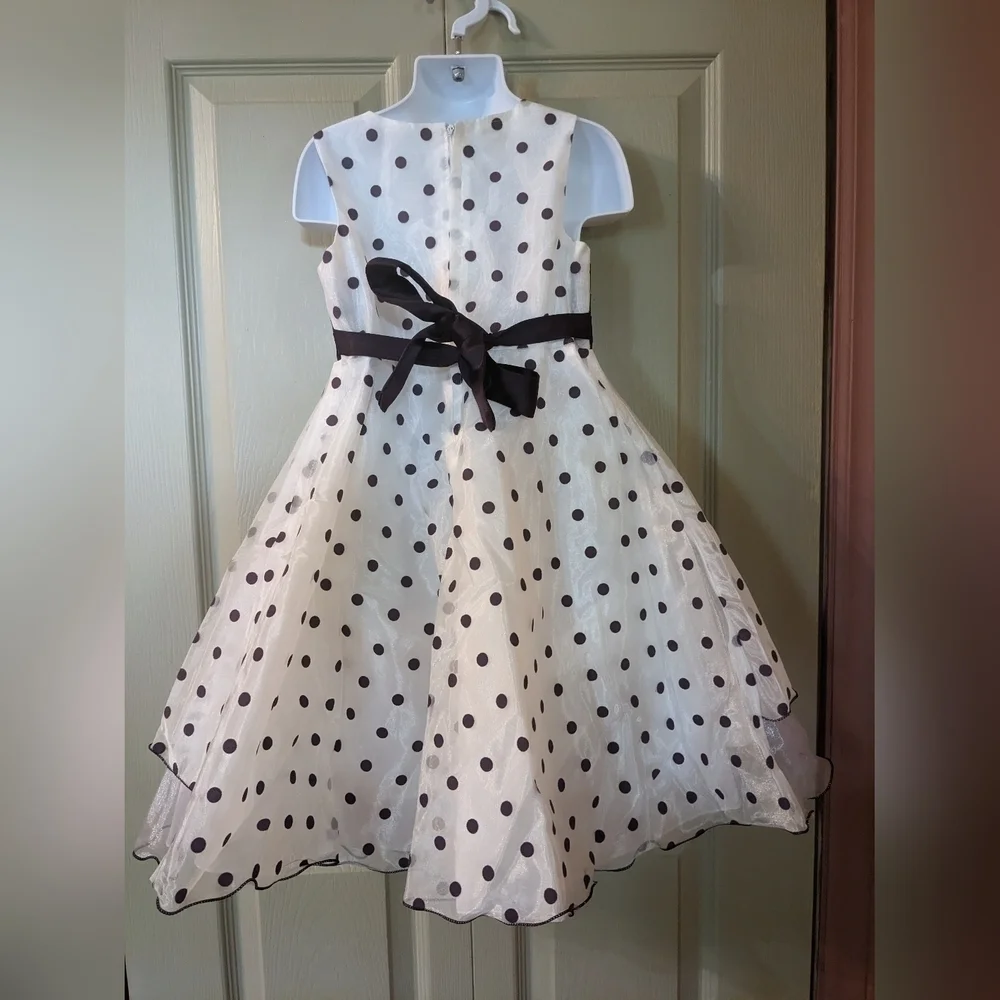 New with Tags Classic Fashion Easter Party Dress, Size 5, B16